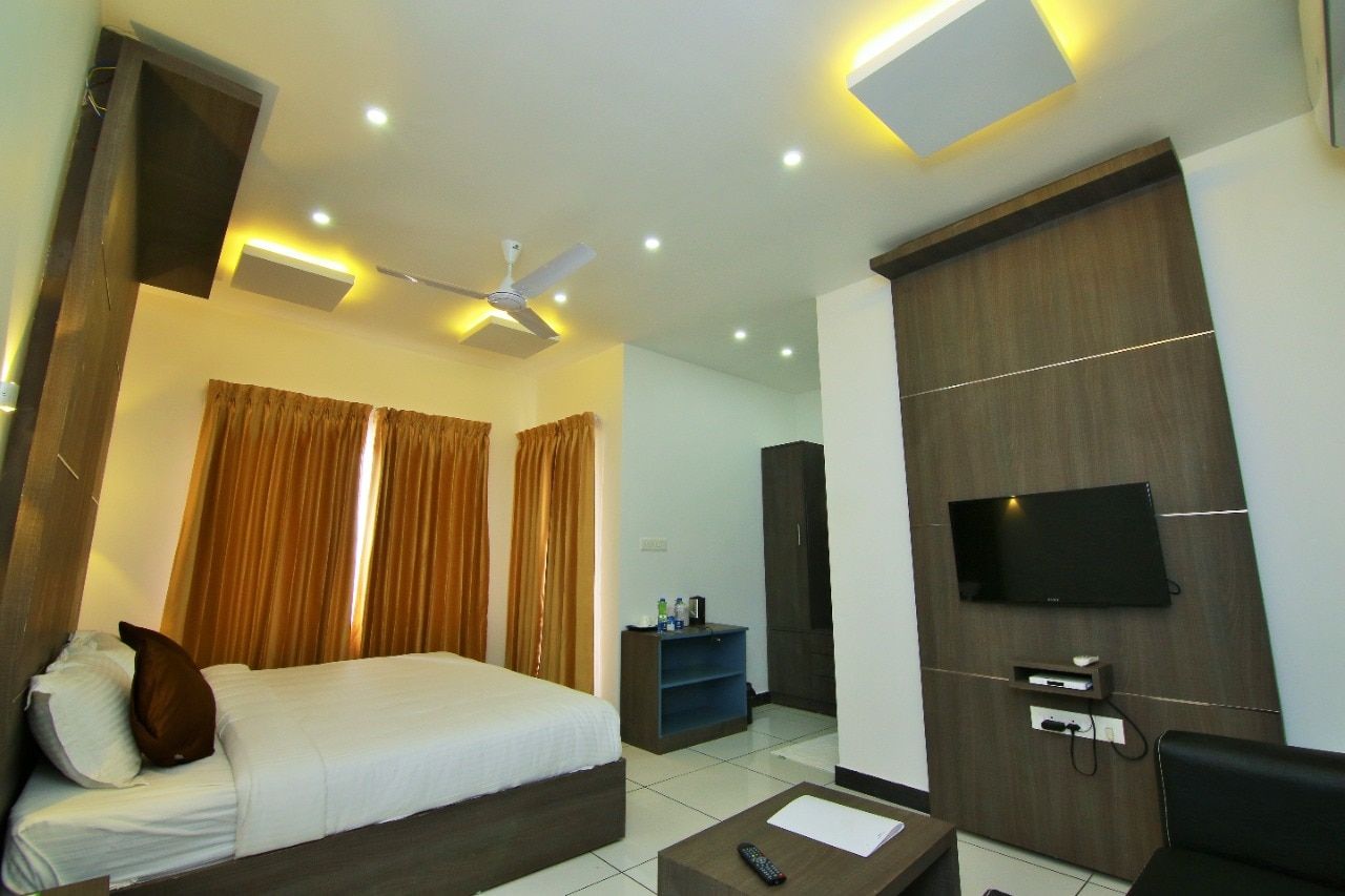 Palette Hill View Resort Deluxe Room 2