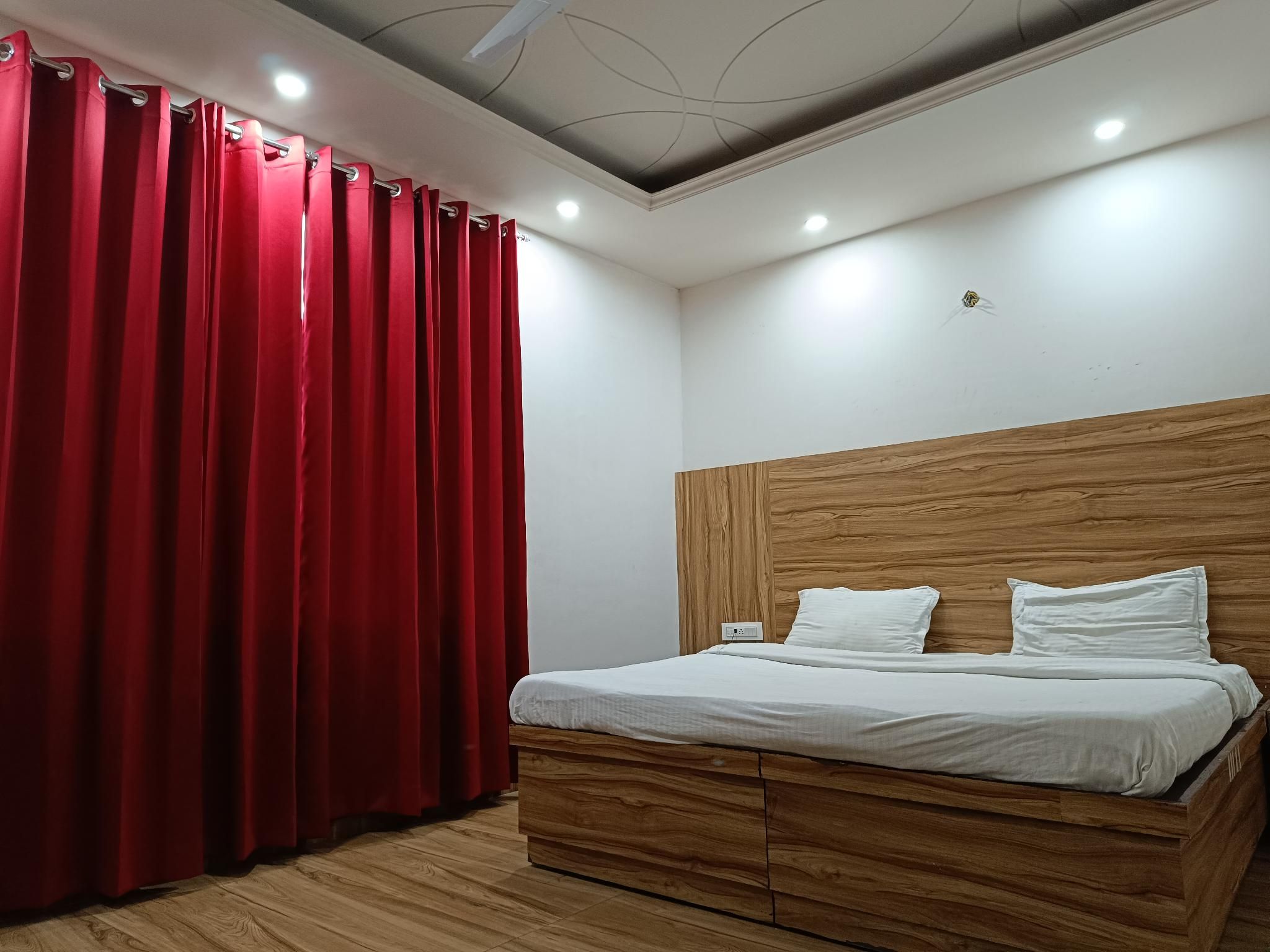 Hotel Chancellor Standard Room 4