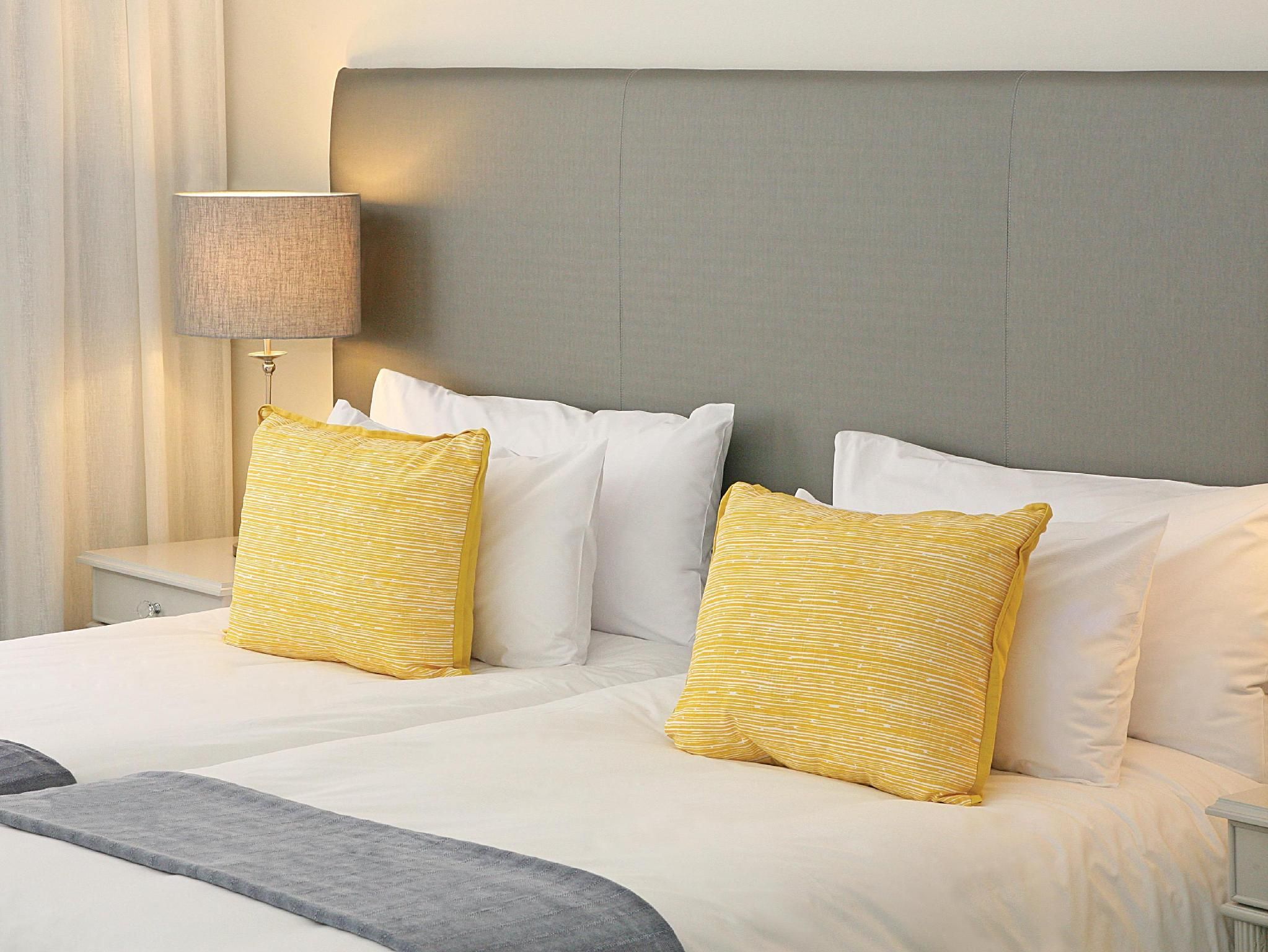 Foreshore Hotel Standard Room 3