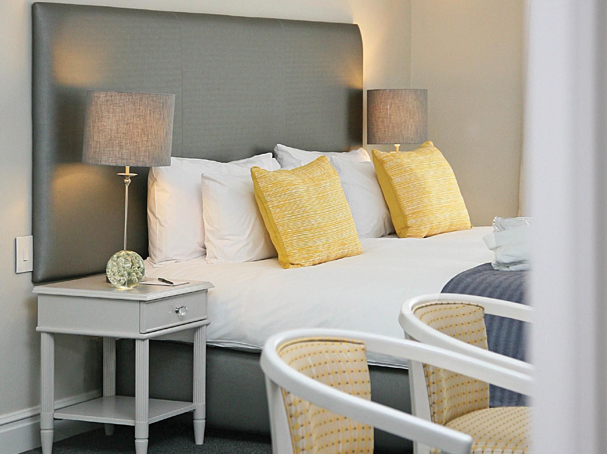 Foreshore Hotel Standard Room 7