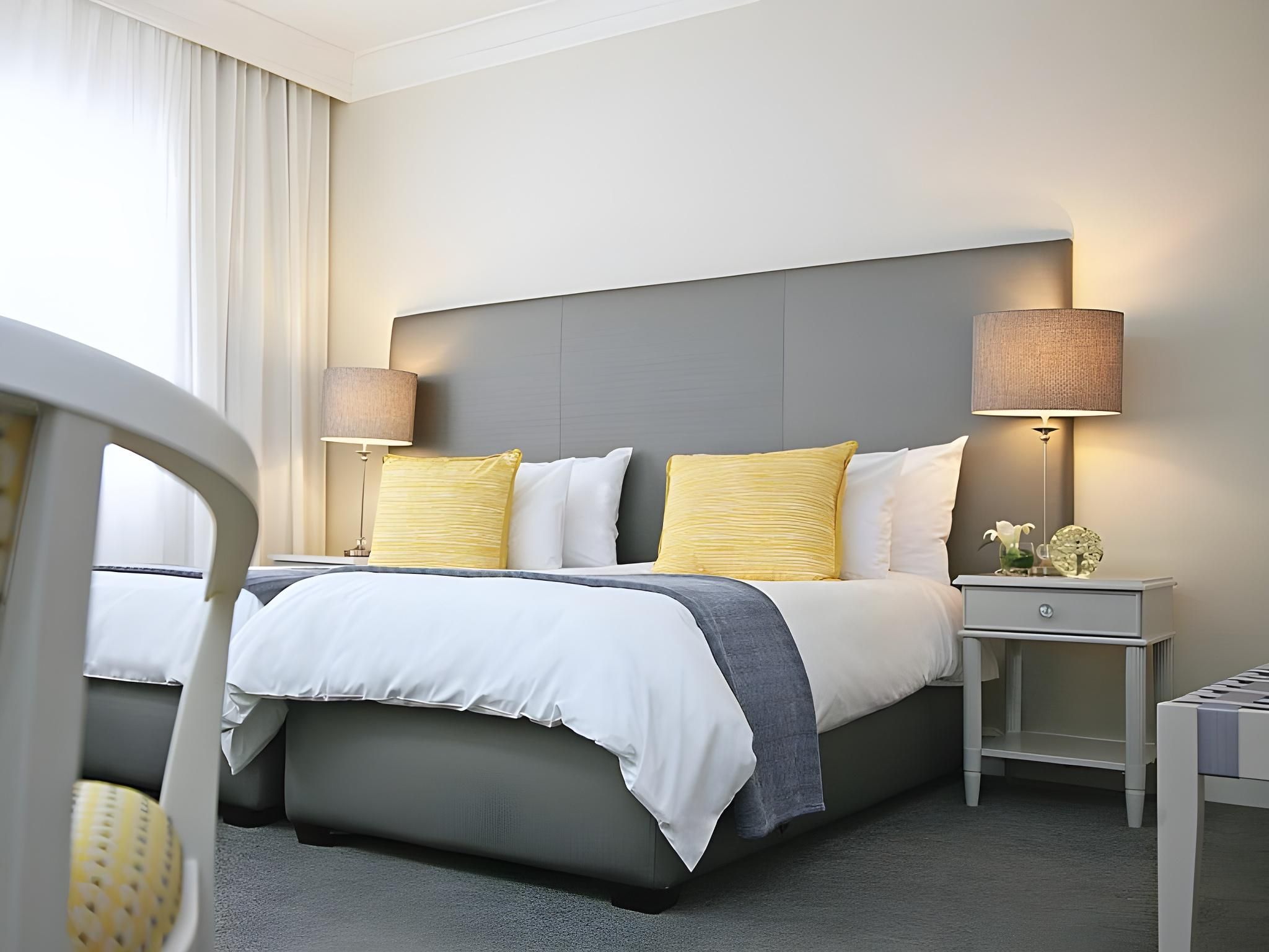 Foreshore Hotel Standard Room 4