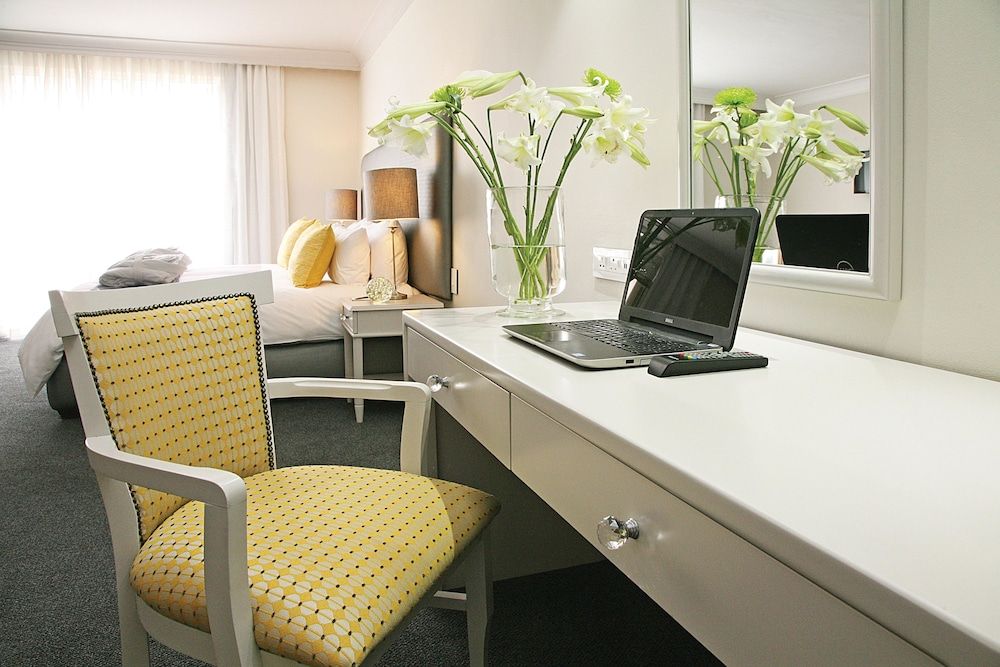 undefined Foreshore Hotel 6