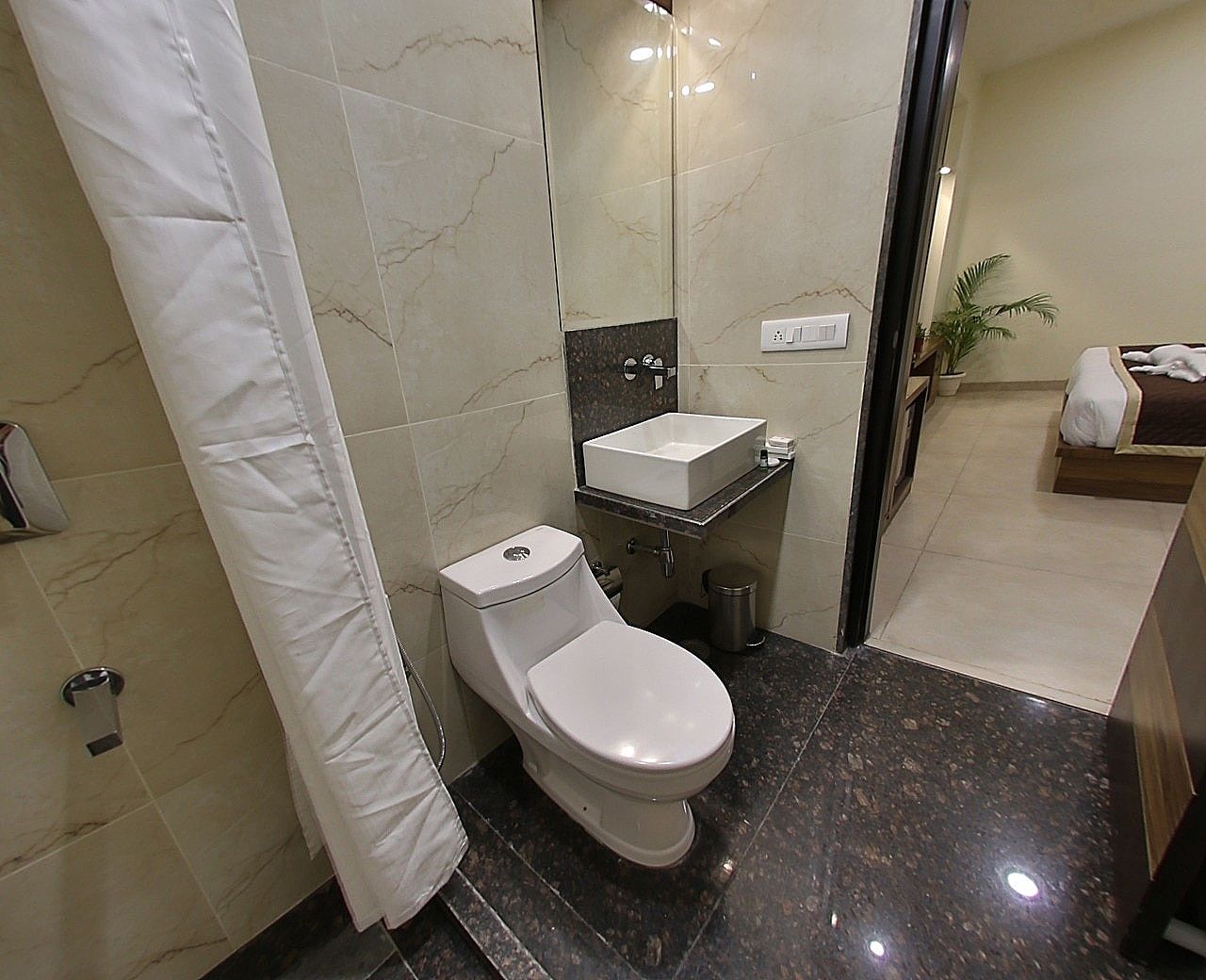 Golden Eagle By Wizowll Group Of Hotels Executive room 3