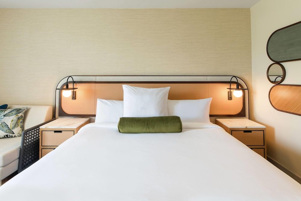 Room, 1 King Bed, Accessible (Rainforest Collection)