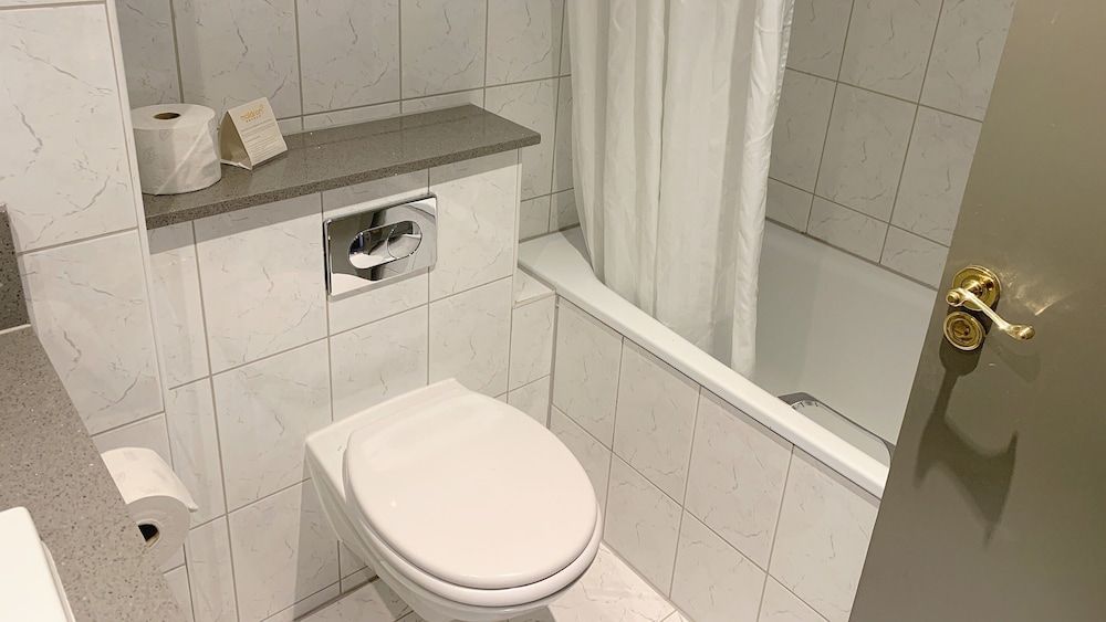 undefined Maldron Hotel Newlands Cross 10