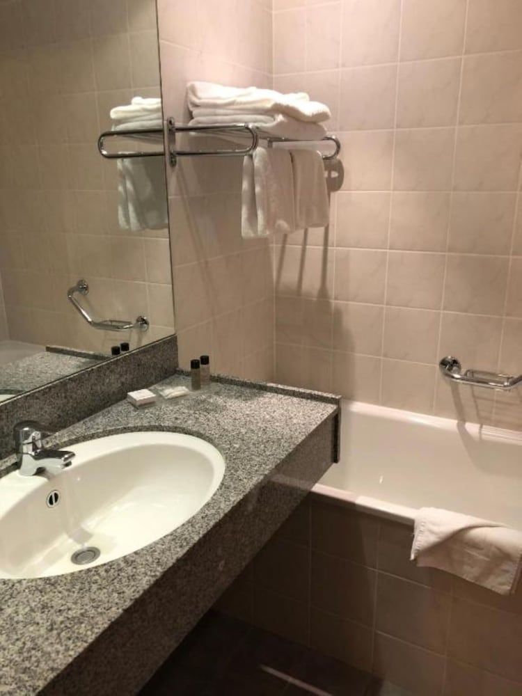 undefined Maldron Hotel Newlands Cross 6