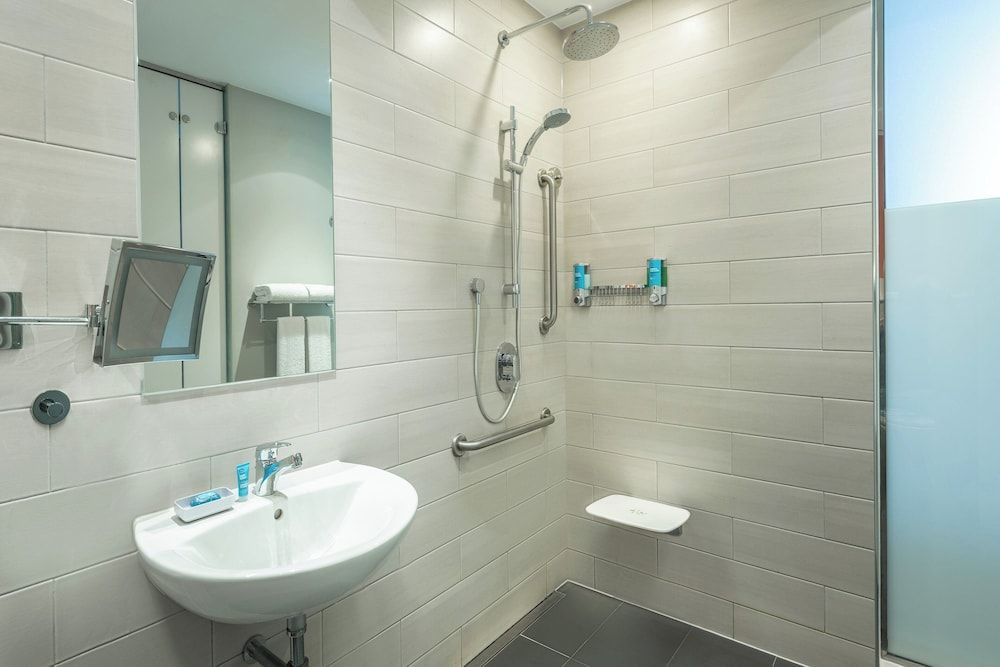 undefined Aloft Palm Jumeirah 10