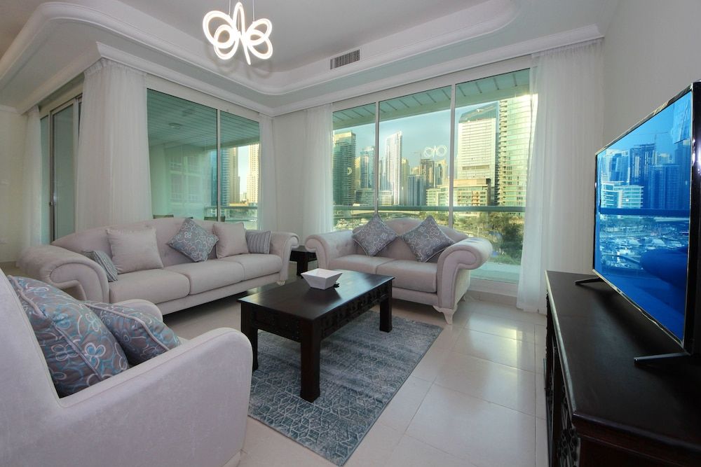 Piks Key - Marina Sail Tower Apartment, 2 Bedrooms, Marina View 2