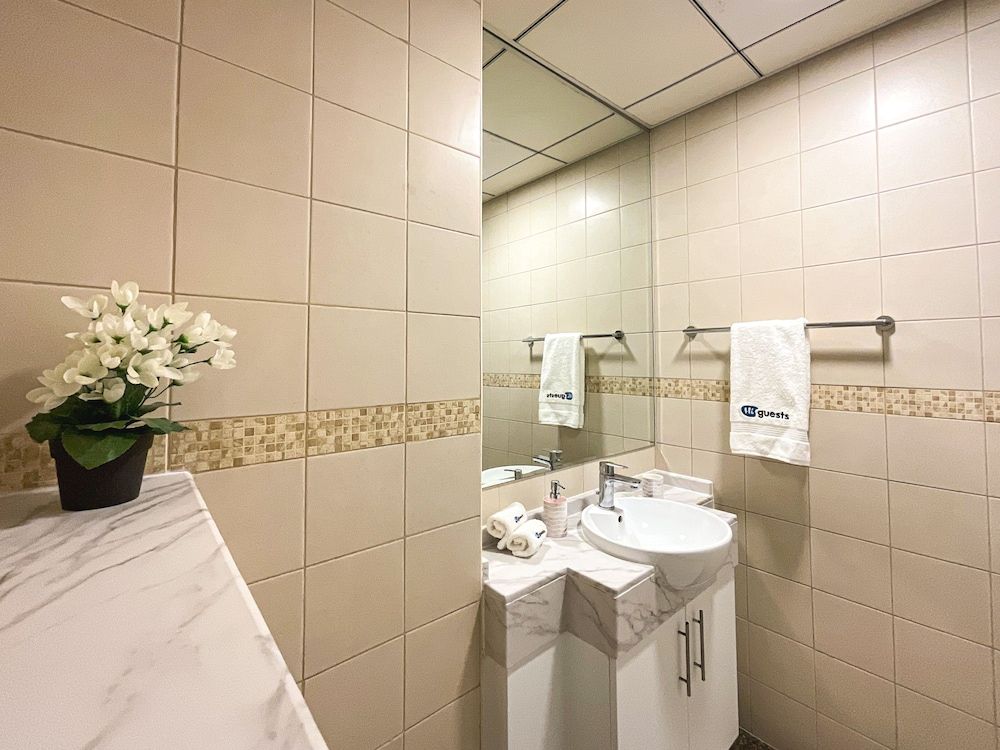 undefined HiGuests - Bay central 9