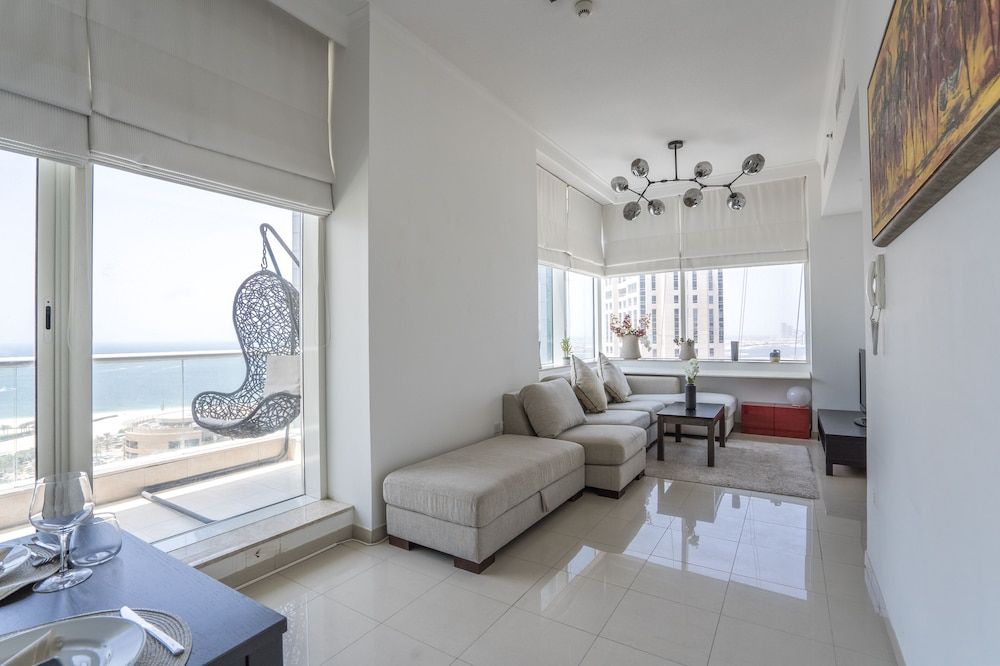 HiGuests - Botánica Tower City Apartment, 1 Queen Bed, Marina View 9