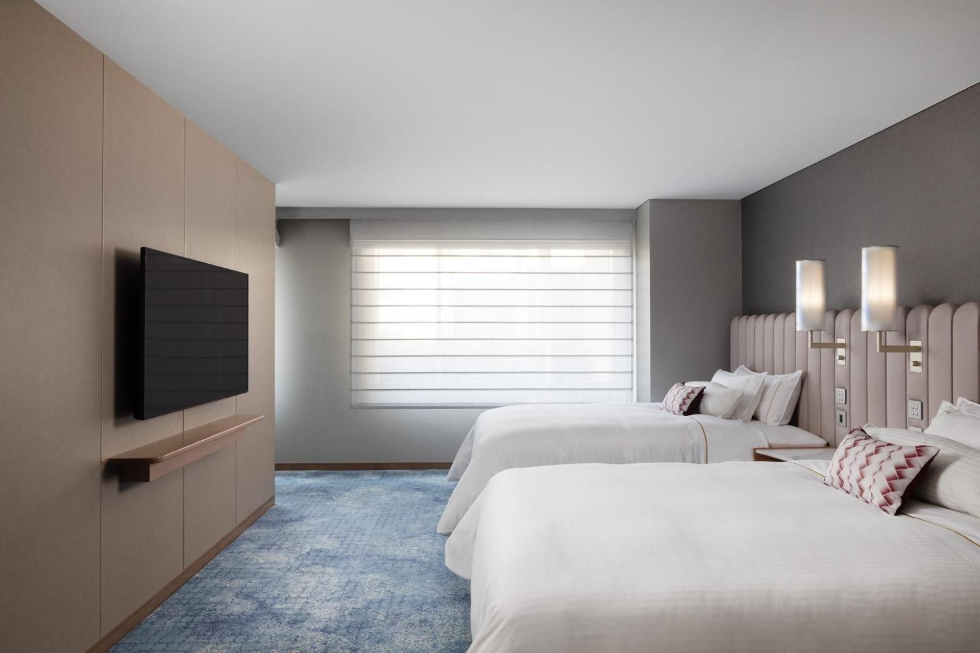 Luxury Japanese Suite with Two Double Beds - Club Lounge Access