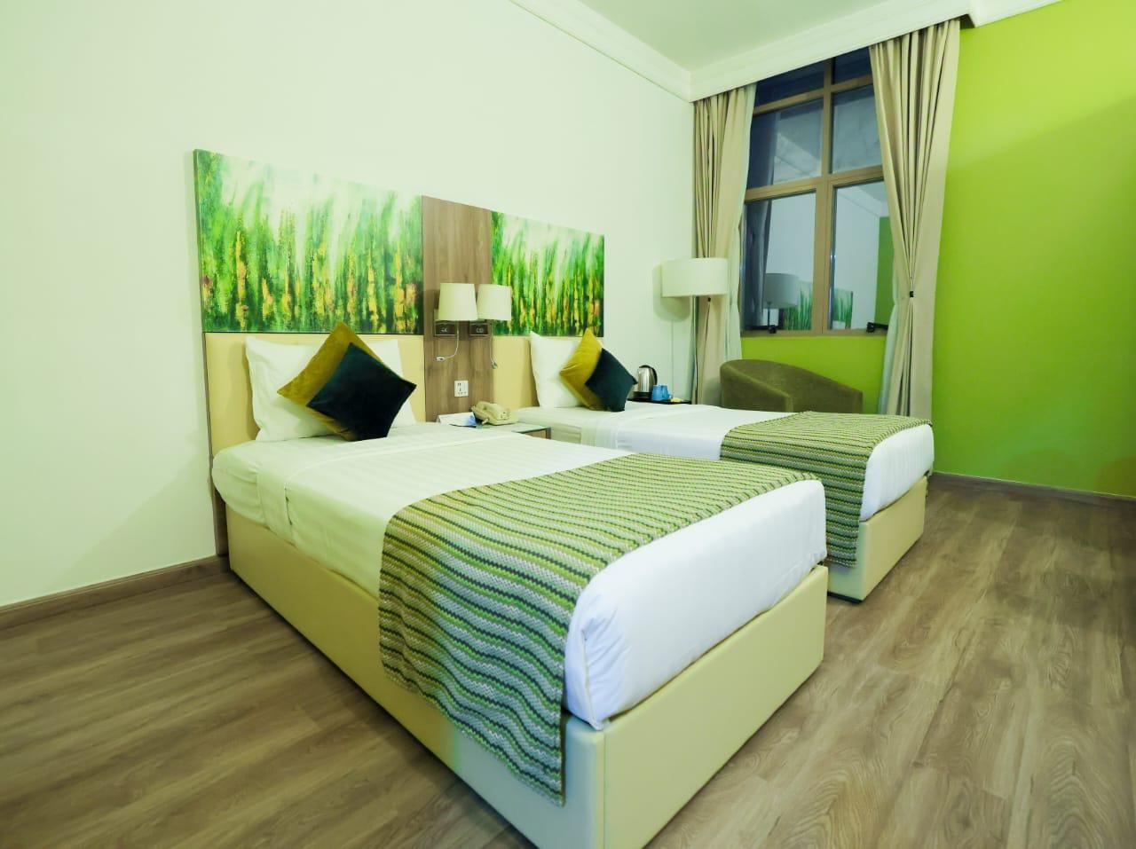 Royal View Hotel Deluxe Twin Room 6