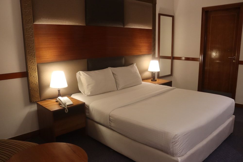 undefined GSS Avenue Hotel 7