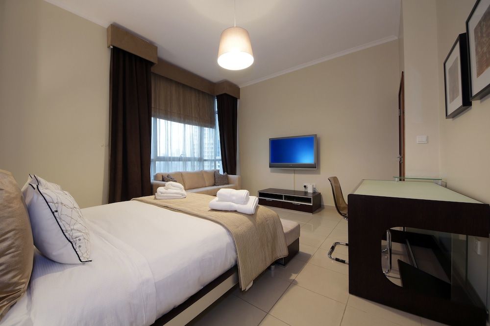Signature Holiday Homes - The Penthouse Apartment 9