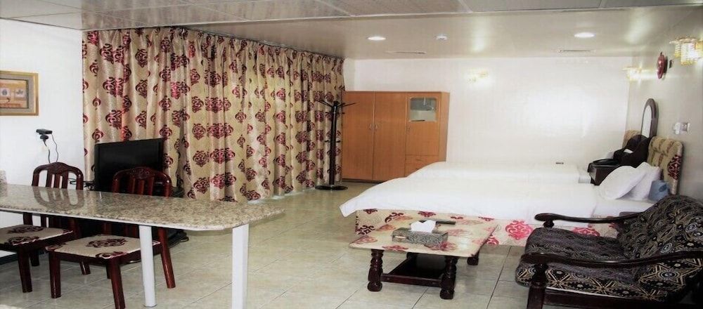 Sky Hotel Apartments Studio 3