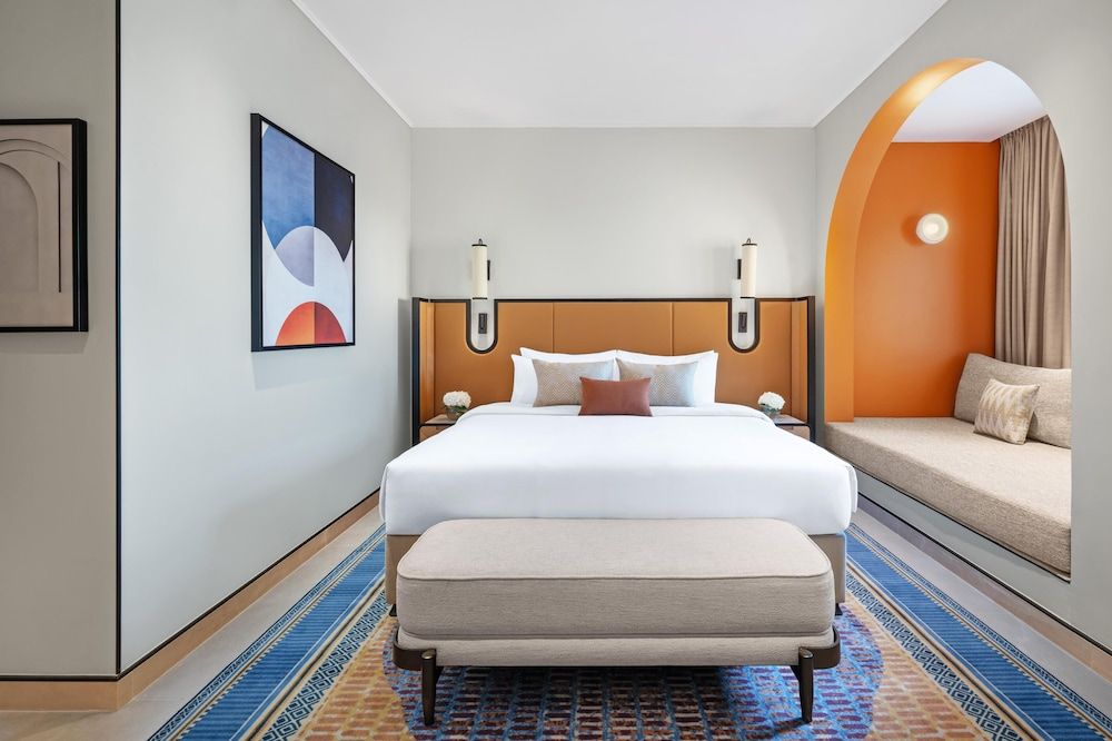 Oaks Ibn Battuta Gate Dubai Superior Room, Newly Renovated 3