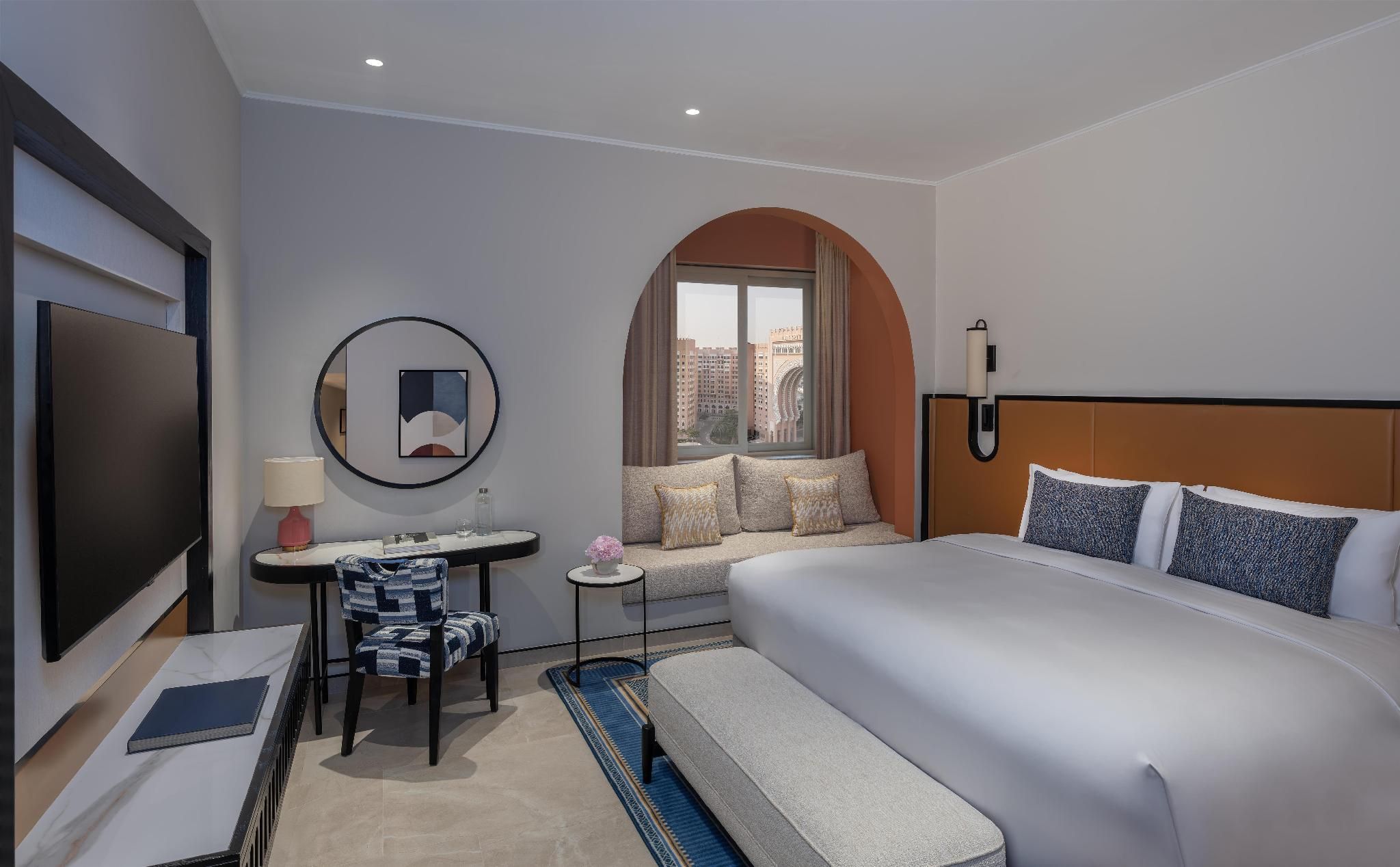 Oaks Ibn Battuta Gate Dubai Superior Room, Newly Renovated 8