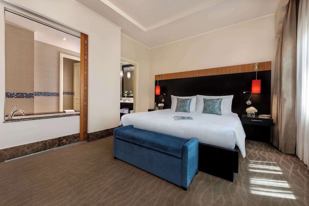 Oaks Ibn Battuta Gate Dubai Premier King or Twins Room with Free Shuttle to Beach 3