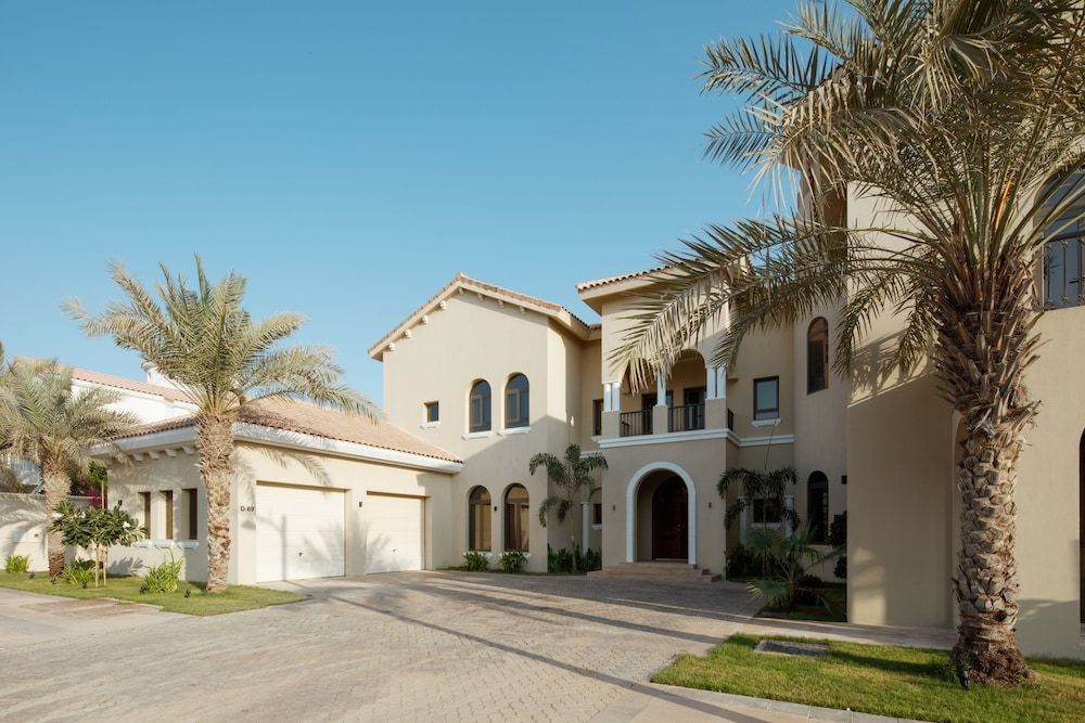 undefined Fantastay Signature Villa 3