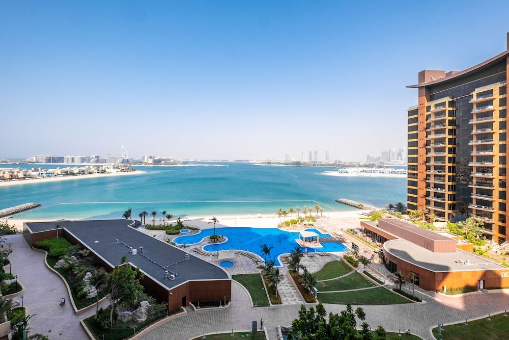 undefined Maison Privee - Tiara Ruby 2