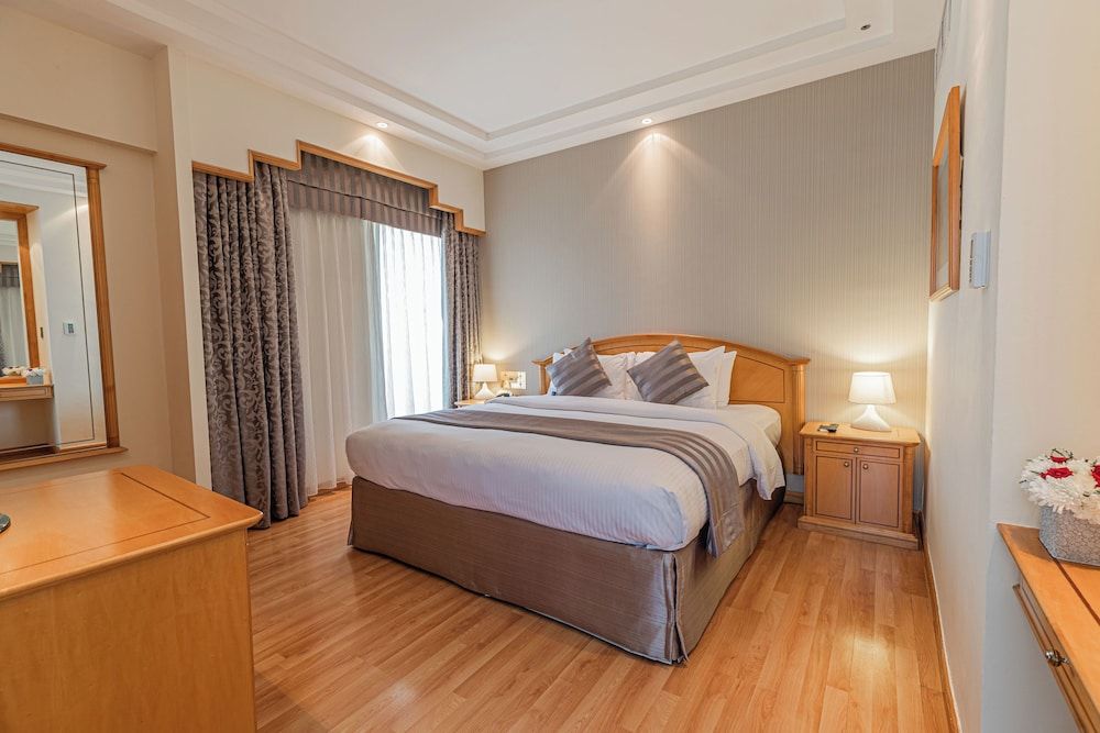 undefined Millennium Downtown 9