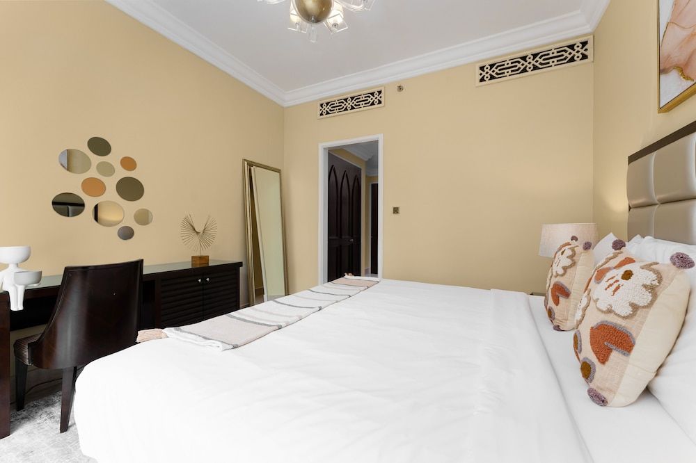 undefined Maison Privee - Elite Apt Connected to Dubai Mall & Burj Khalifa 7