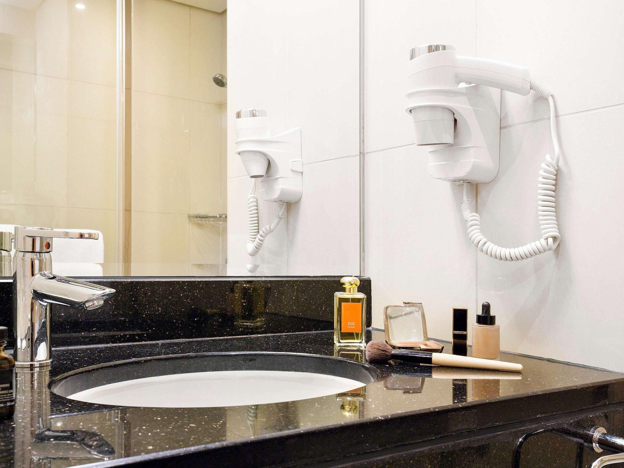 ibis Dubai Al Rigga Standard Double Room 3