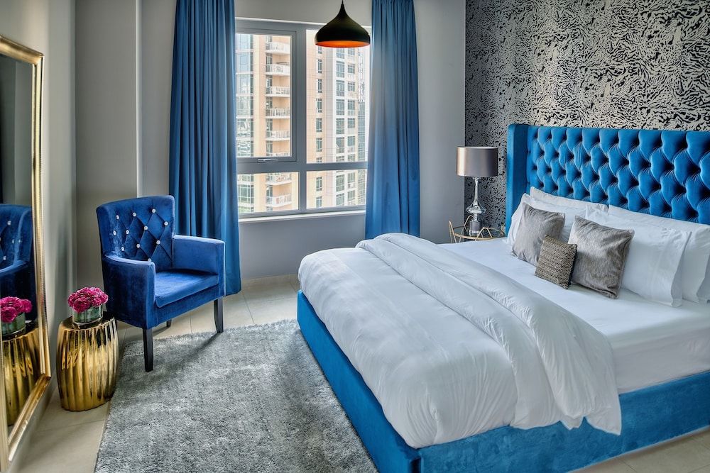 Luxury Staycation - The Residences Tower Design Apartment, 2 Bedrooms, City View, Overwater