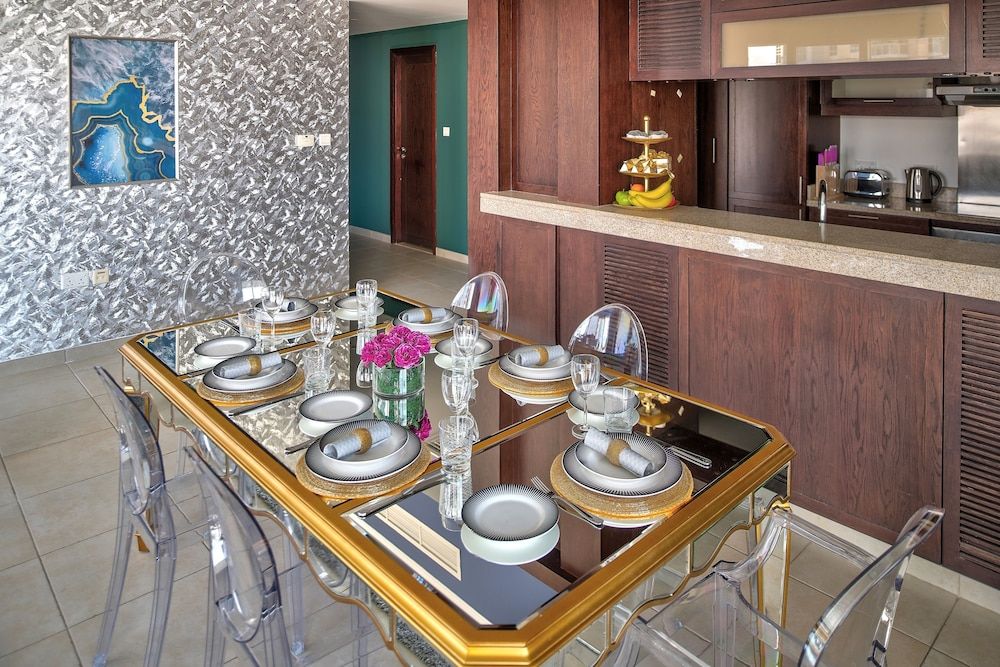 undefined Luxury Staycation - The Residences Tower 4