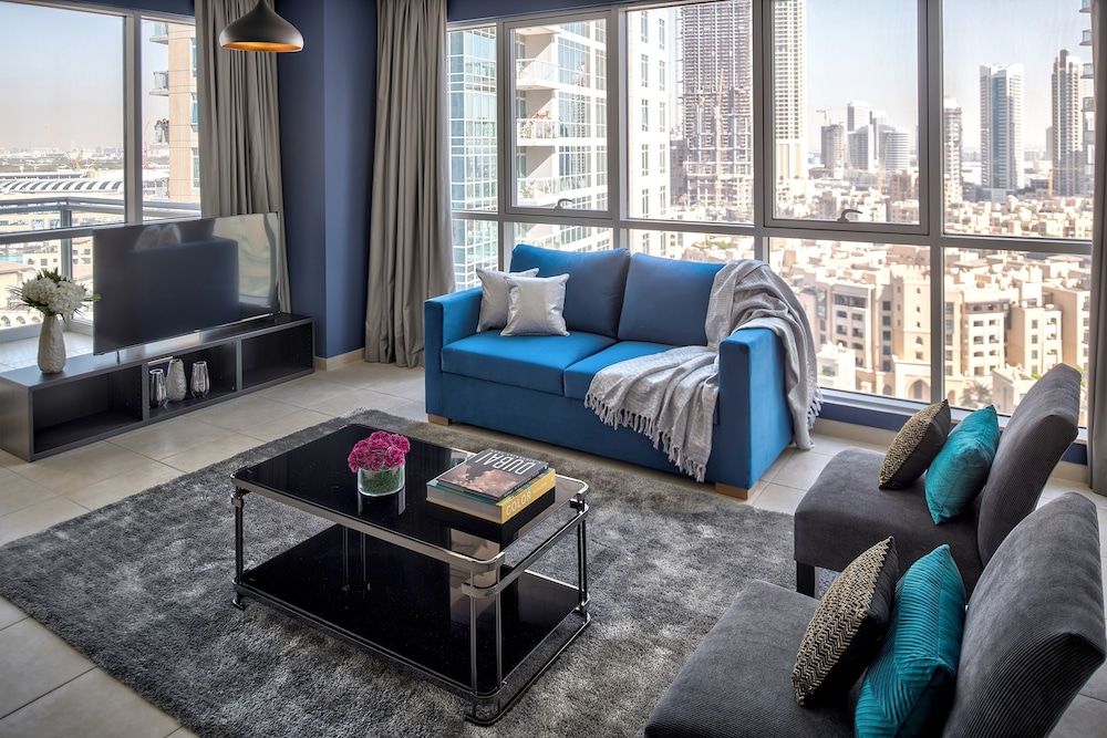 Luxury Staycation - The Residences Tower Design Apartment, 2 Bedrooms, City View, Overwater 8