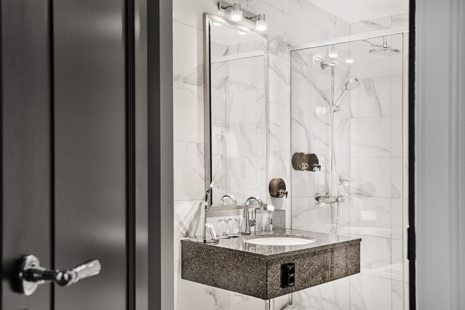 Opus XVI, a member of Small Luxury Hotels of The World Classic Room 7