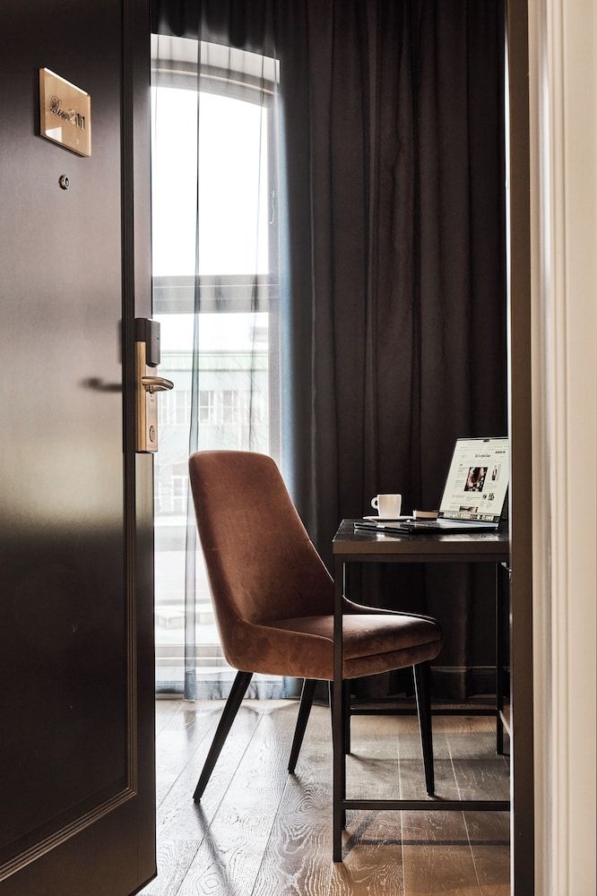 Opus XVI, a member of Small Luxury Hotels of The World Classic Room 9