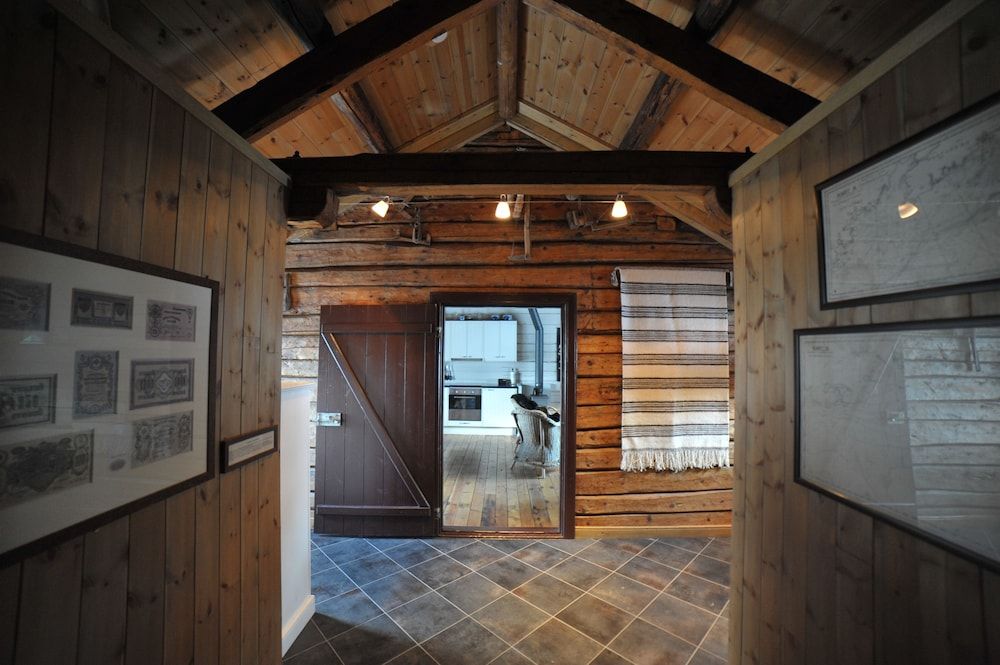 2-bedroom Deluxe rorbu cabin with sea view