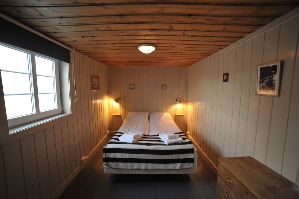 2-bedroom Comfort rorbu cabin