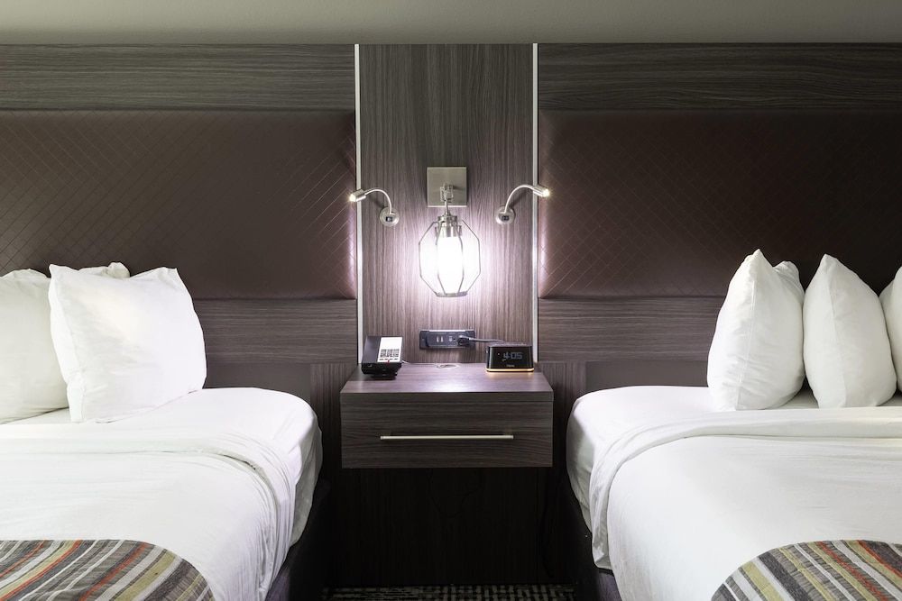 Suite, Multiple Beds, Non Smoking