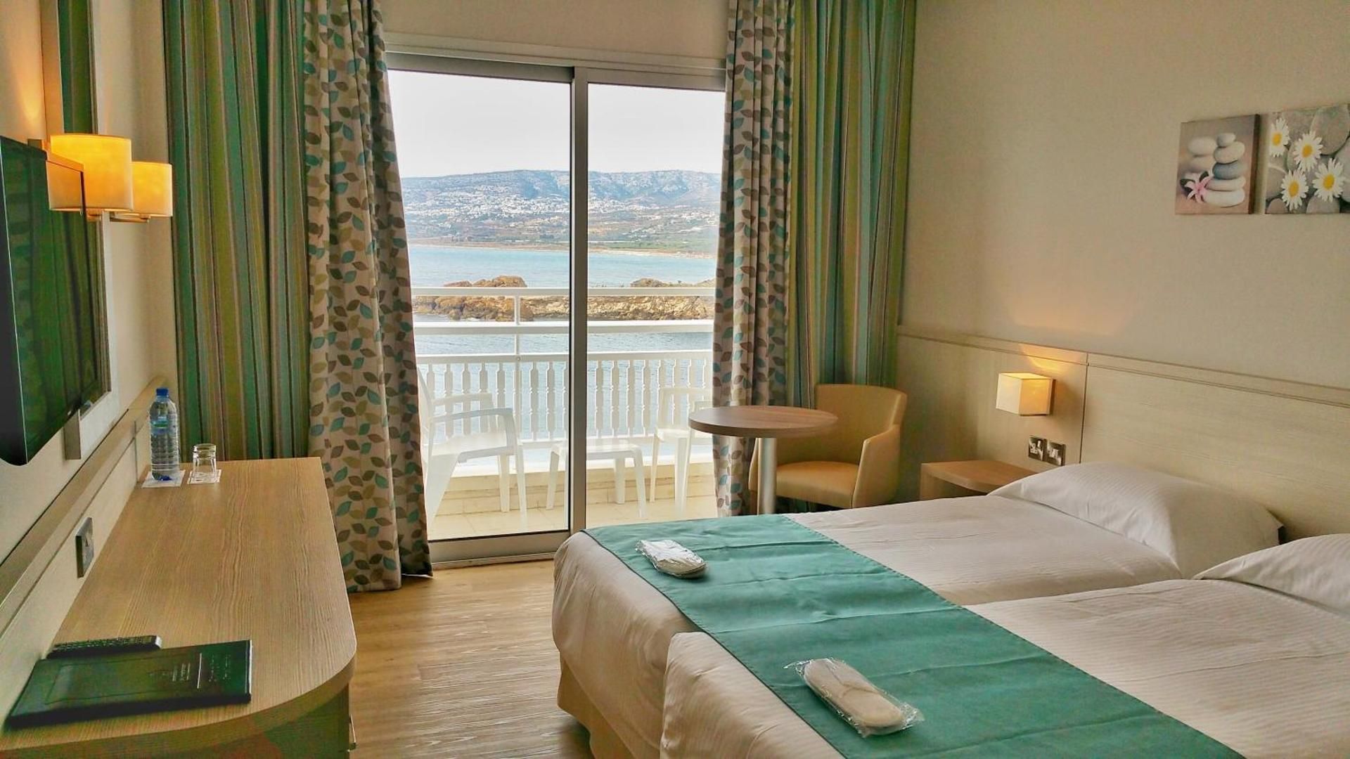 Deluxe Double or Twin Room with Sea View