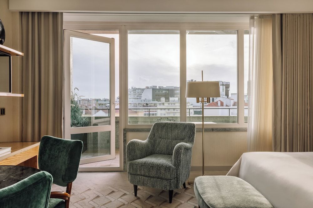 undefined Four Seasons Hotel Ritz Lisbon 10