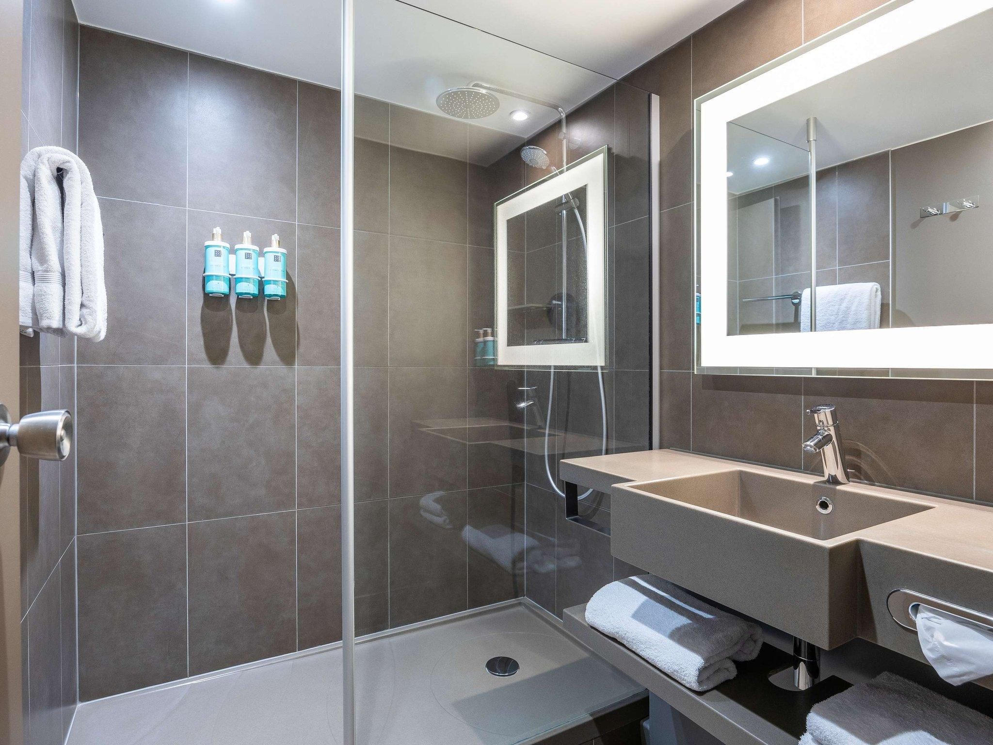 Superior Premium Room with Double Bed and 2 Sof as