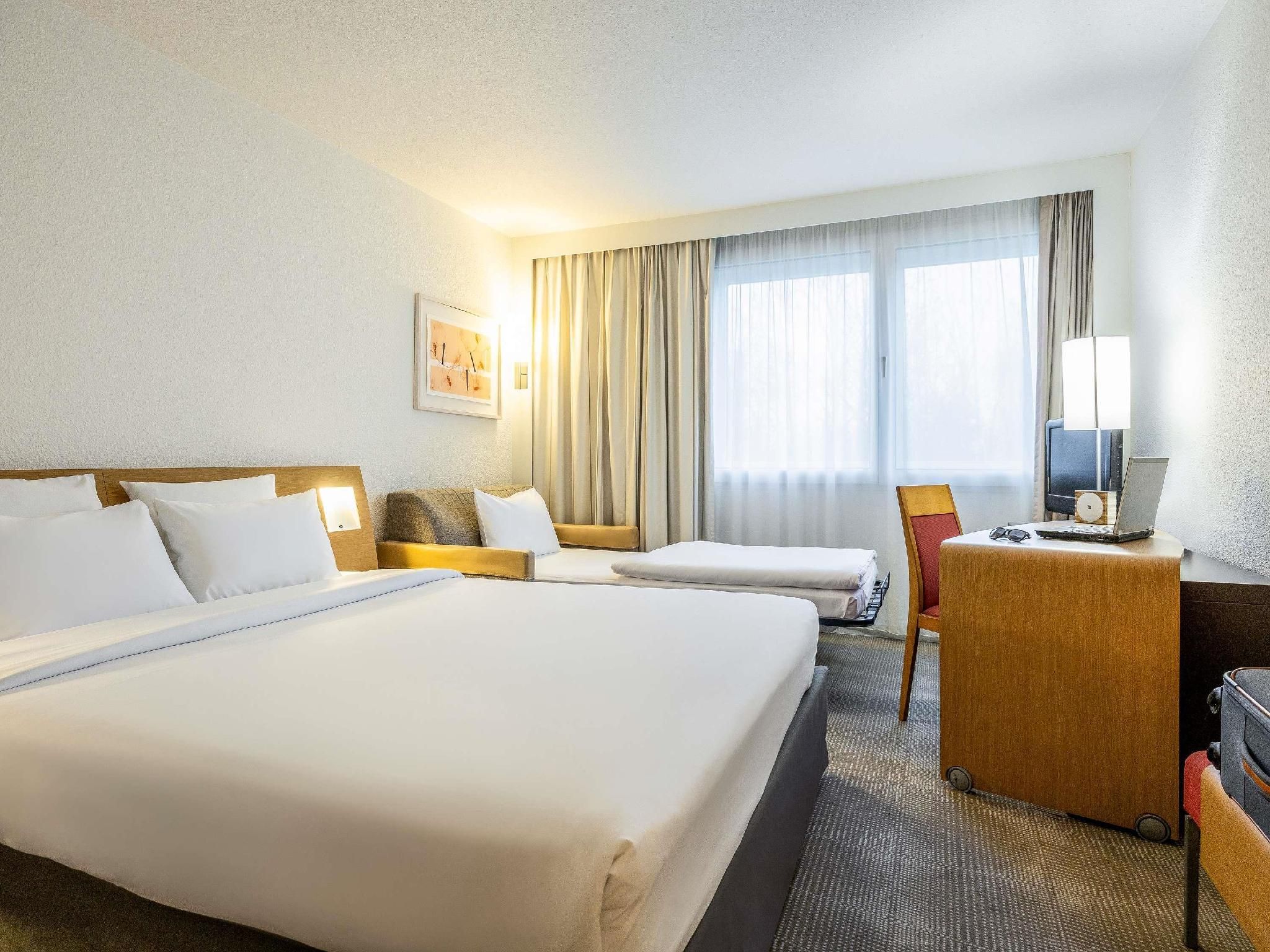Superior Room with double bed and a sofa bed