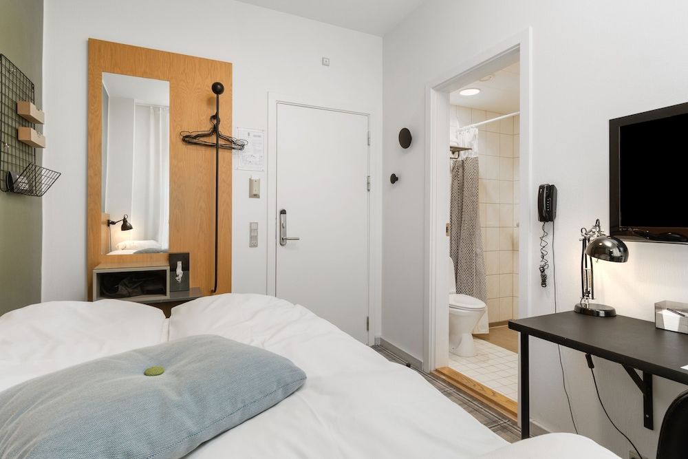 undefined Ibsens Hotel 7