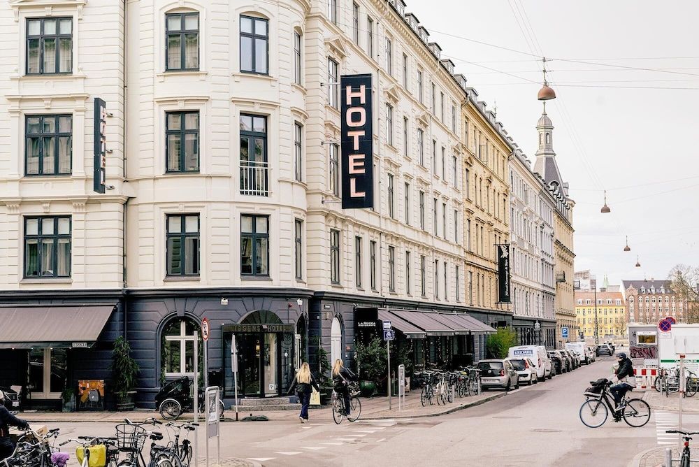 undefined Ibsens Hotel