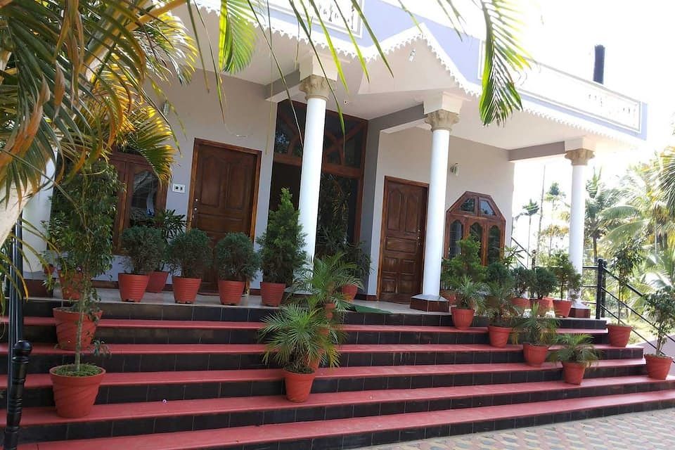 undefined Karakkatt Holiday Home 8
