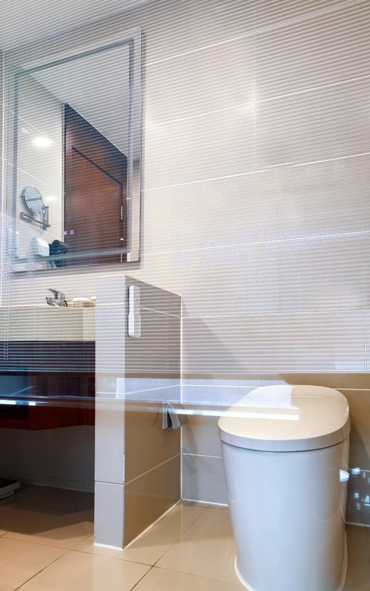 Grand River View King Room