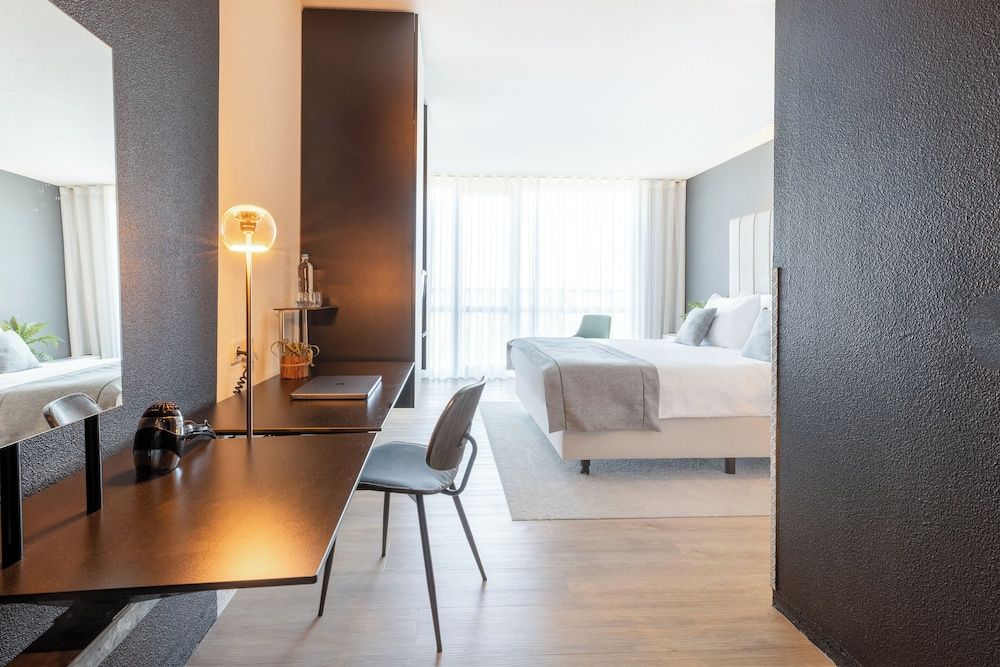 Garner Hotel Maastricht by IHG Standard Room, 1 Queen Bed 11