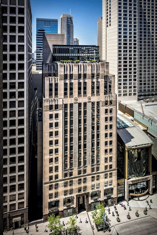 undefined The Gwen, a Luxury Collection Hotel, Michigan Avenue Chicago 3