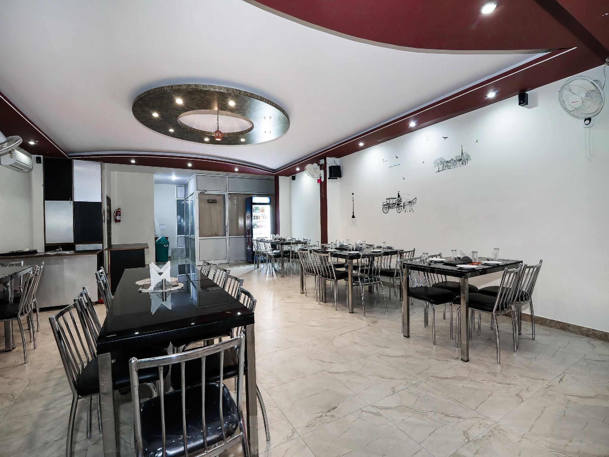 undefined OYO 15611 Hotel Bikaner Haveli 3