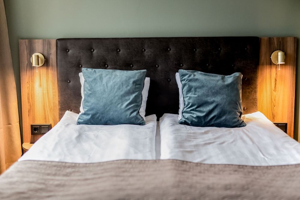 Home Hotel Cardinal Standard Room 2