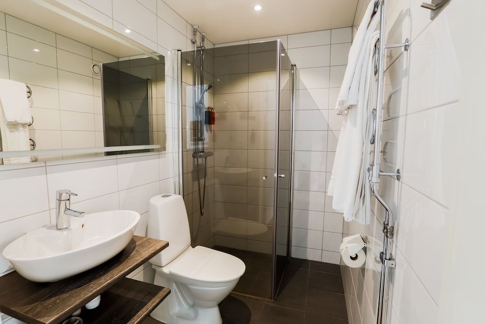 Home Hotel Cardinal Standard Room 4