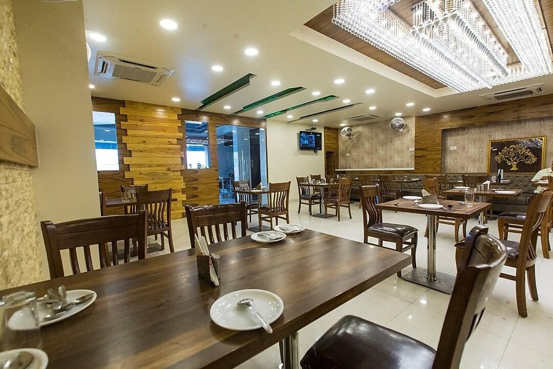 undefined Hotel Silk 8