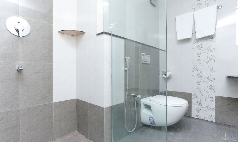 Treebo Sunrise IG Road Standard Double Room 12